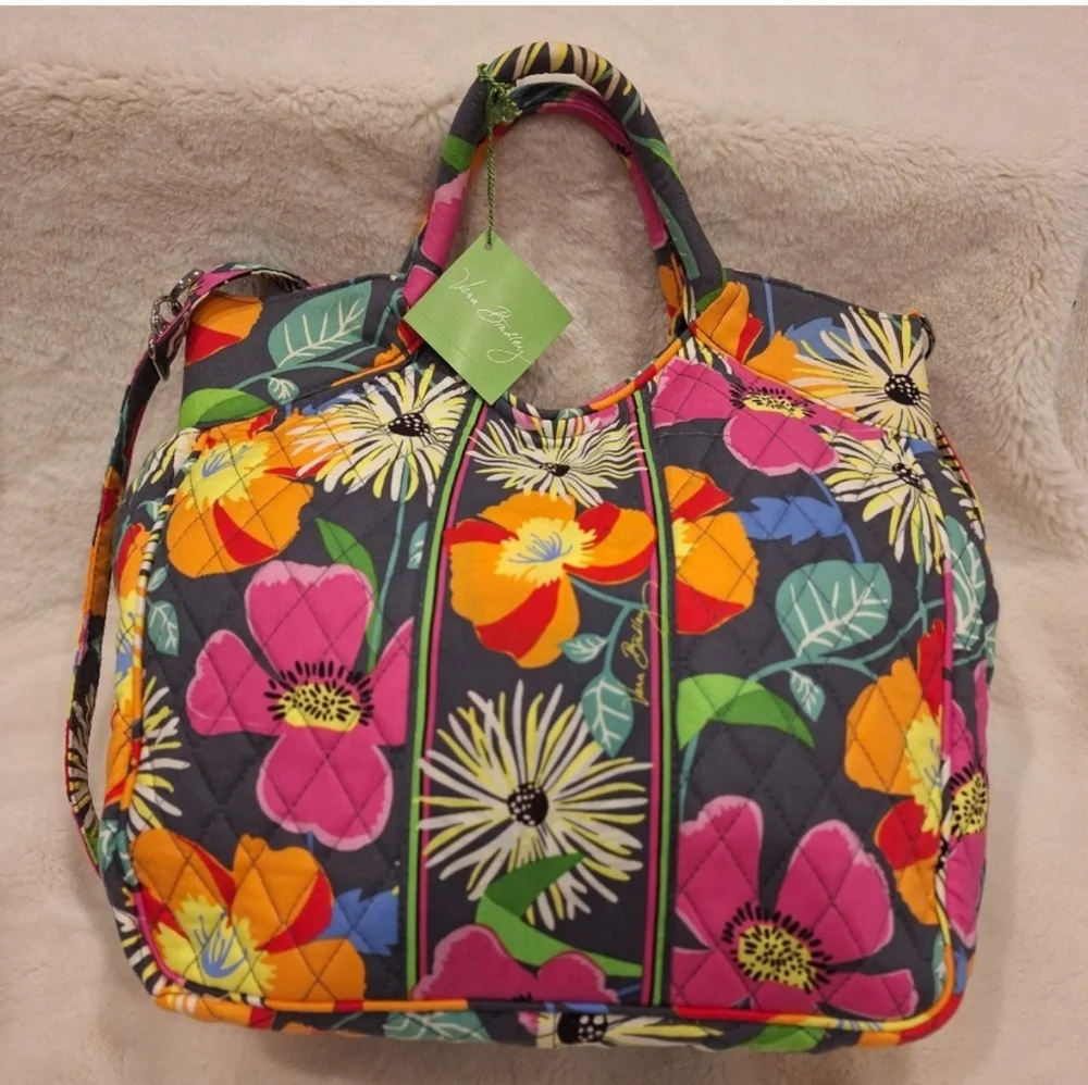 NWT Vera Bradley Two Way Tote & Wristlet Set - Picture 2 of 7